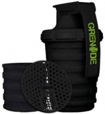 Grenade Šejkr 600 ml s dávkovačem - černý