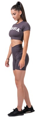 Nebbia Sporty Hero crop top s krátkým rukávem 584 marron