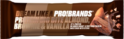 Levně FCB ProBrands Big Bite Bar 45 g - Mandlové brownie s vanilkou VÝPRODEJ 3.2024