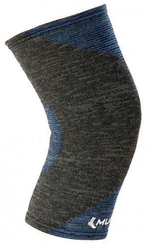 Levně Mueller 4-Way Stretch Premium Knit Knee Support (bandáž na koleno) - S/M