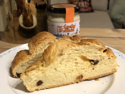 Recept: Nejlepší domácí vánočka. Tuhle zvládne úplně každý. Recept: Nejlepší domácí vánočka. Tuhle zvládne úplně každý.