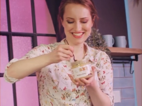 Pavlínka Lubojatzky z MasterChefa má vlastní oříškové máslo Lucky Alvin Pavlínka Lubojatzky z MasterChefa má vlastní oříškové máslo Lucky Alvin
