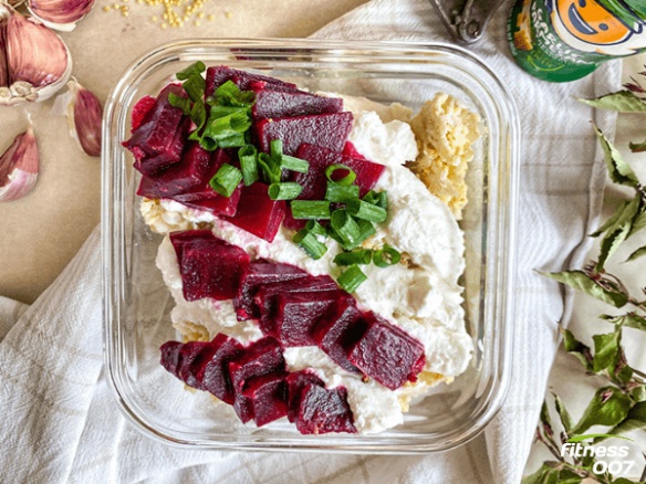 Recept: Jáhly s ricottou česnekovým dipem Recept: Jáhly s ricottou česnekovým dipem